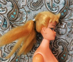 blonde clone pony 1010 side